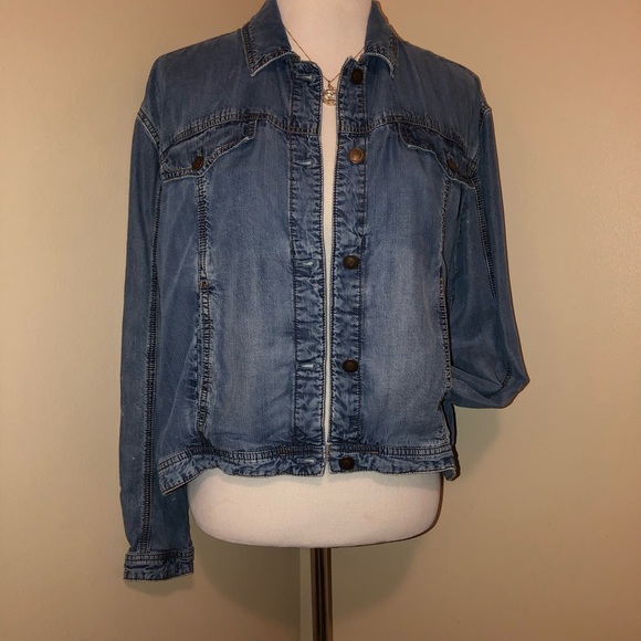 Free People Chambray Tencel Swing Denim Jacket,Size-Small - Picture 6 of 9